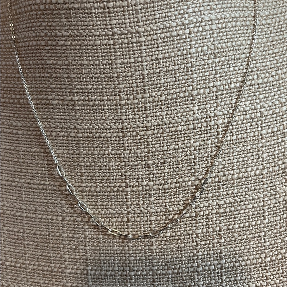 LA CN silver tone paperclip style necklace